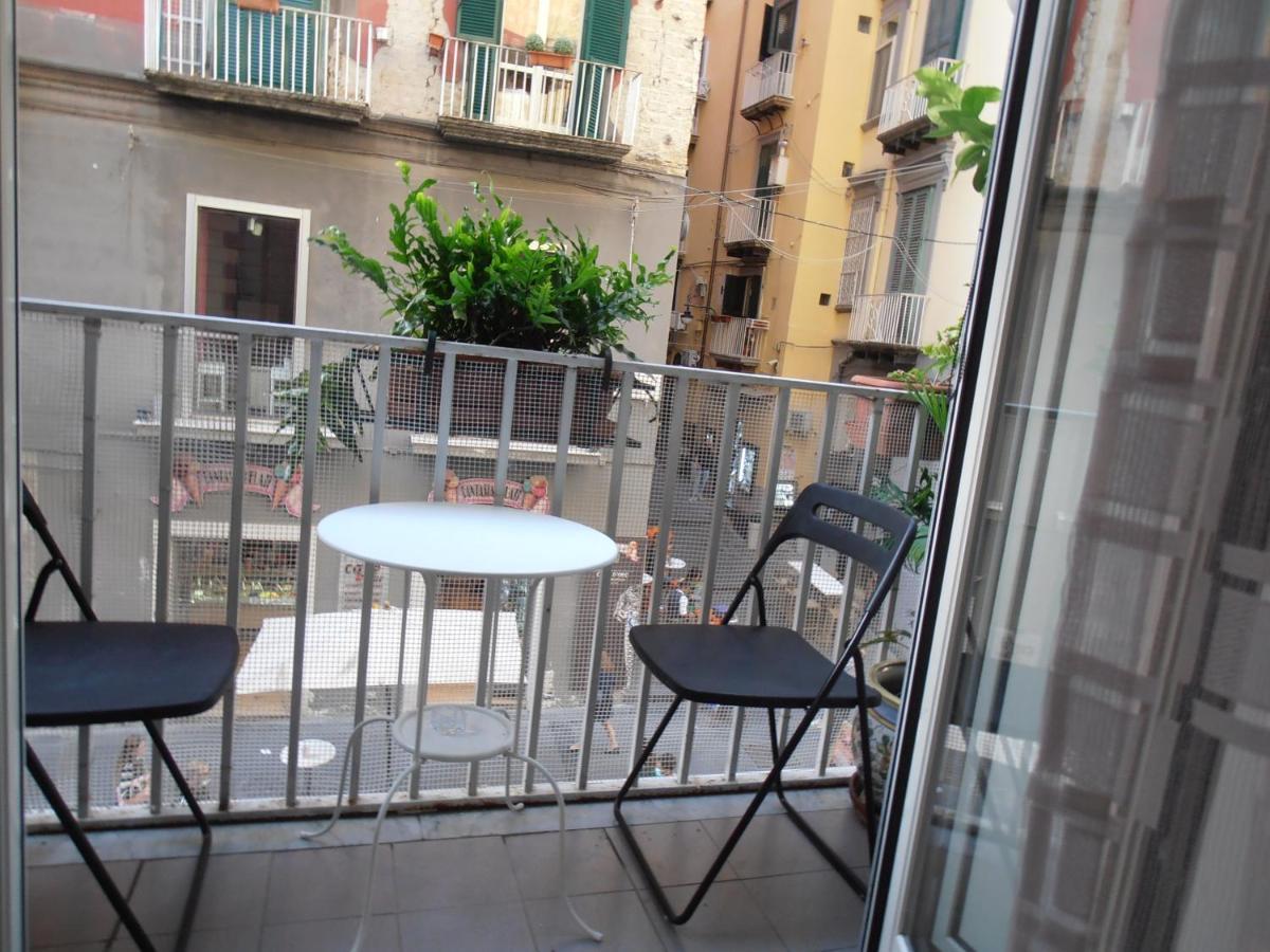 La Residenza Napoli Chiaia Short Let Apartment Superior Via Chiaia 82 Buitenkant foto