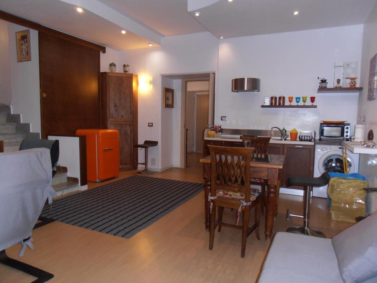 La Residenza Napoli Chiaia Short Let Apartment Superior Via Chiaia 82 Buitenkant foto