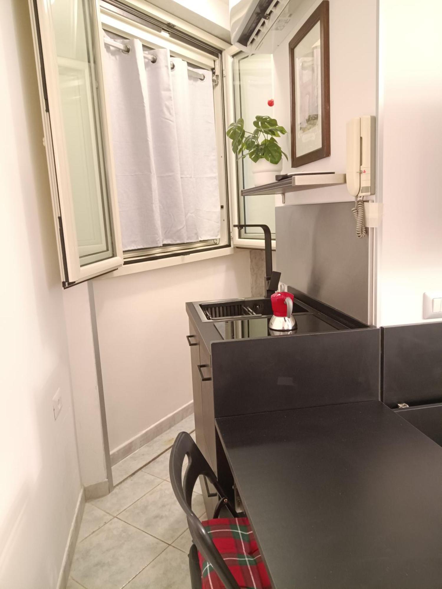 La Residenza Napoli Chiaia Short Let Apartment Superior Via Chiaia 82 Buitenkant foto