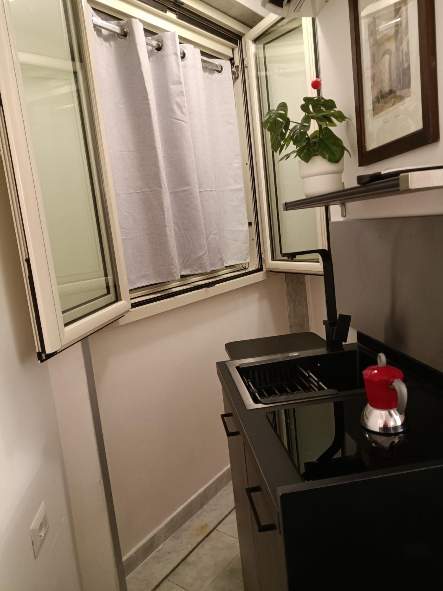 La Residenza Napoli Chiaia Short Let Apartment Superior Via Chiaia 82 Buitenkant foto