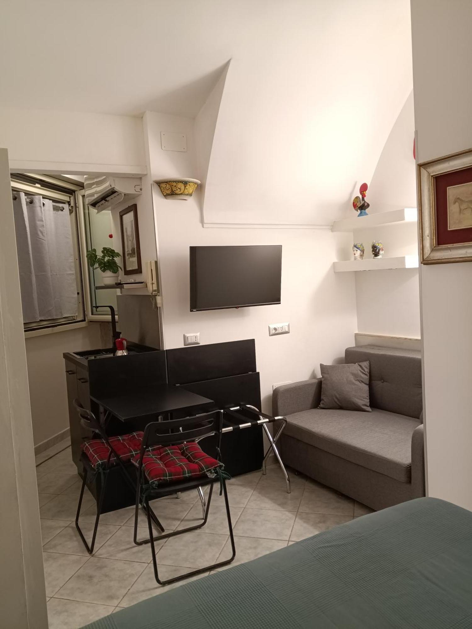 La Residenza Napoli Chiaia Short Let Apartment Superior Via Chiaia 82 Buitenkant foto